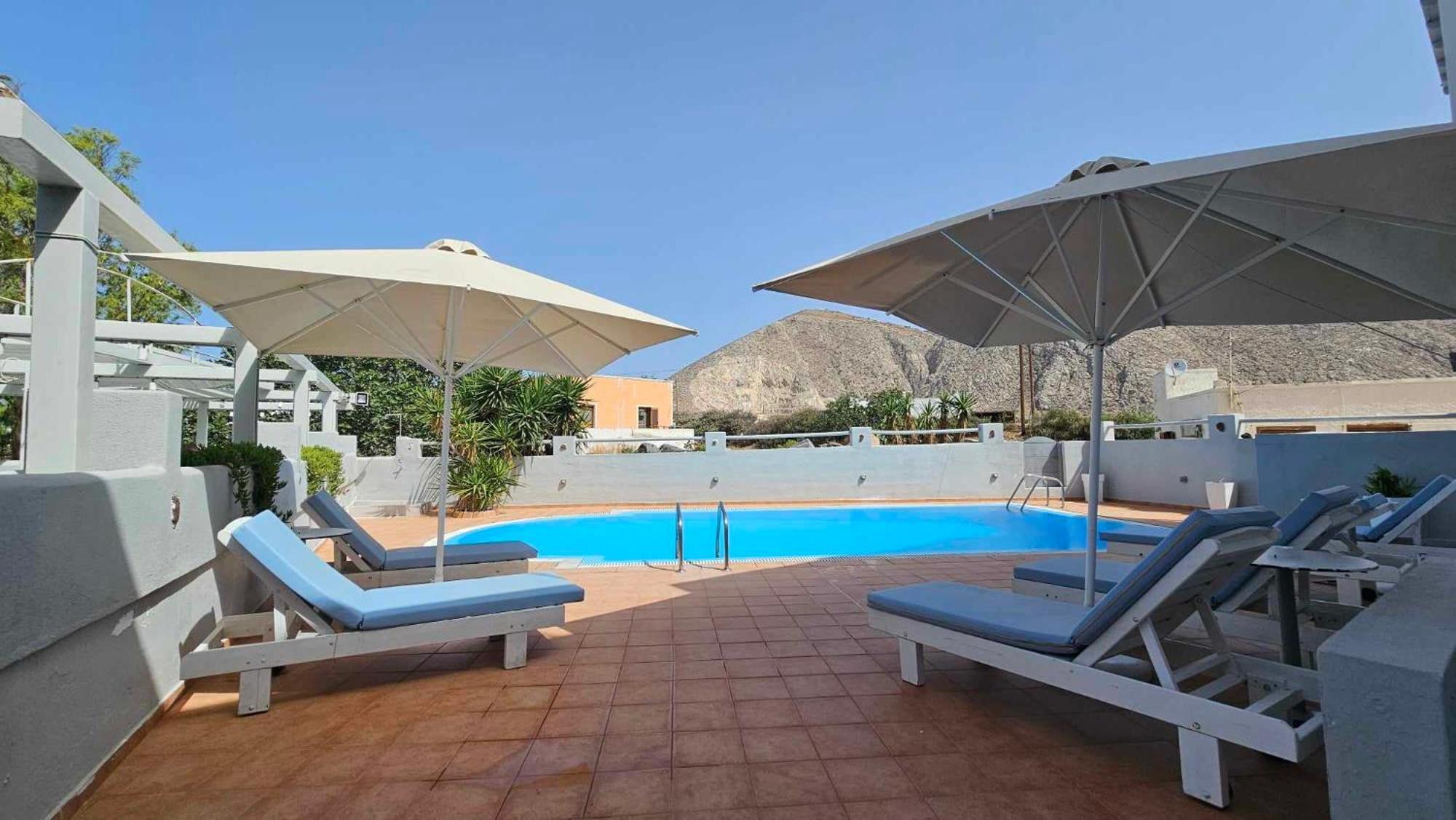 Privee Santorini Hotell Períssa Eksteriør bilde