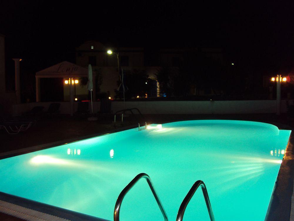 Privee Santorini Hotell Períssa Eksteriør bilde