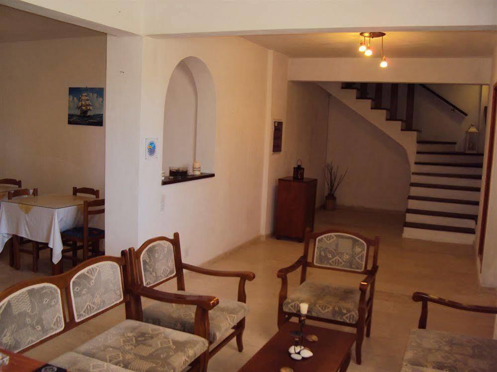 Privee Santorini Hotell Períssa Eksteriør bilde